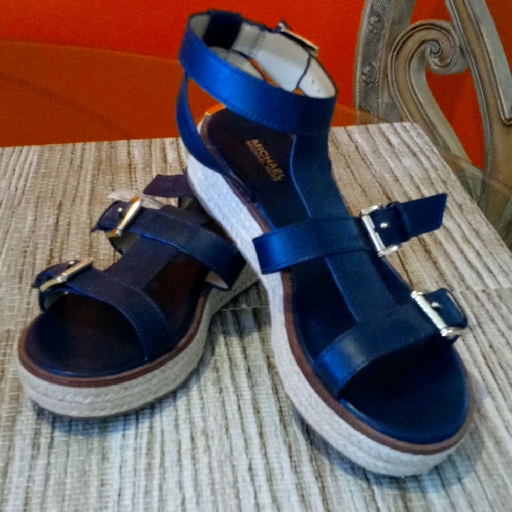 Nwt Michael kors sandals.